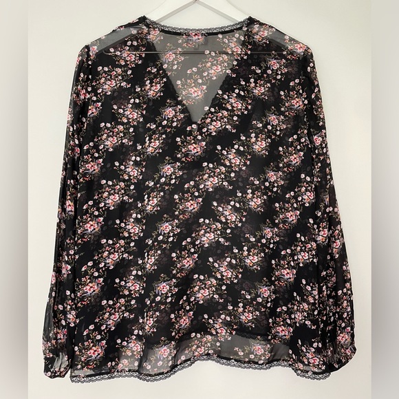 Claudie Pierlot V Neck Long Sleeve Sheer Blouse Black Floral Size 40/US 8 - Picture 4 of 5